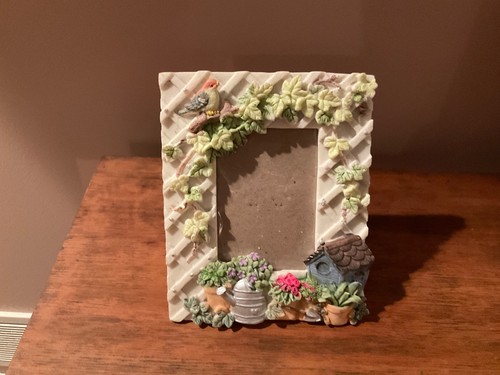 Vintage resin lattice picture - vintage,
